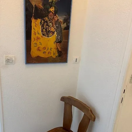 Dorothee - Parking Prive Апартаменты